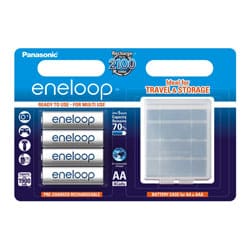 4 pilas eneloop AA + caja