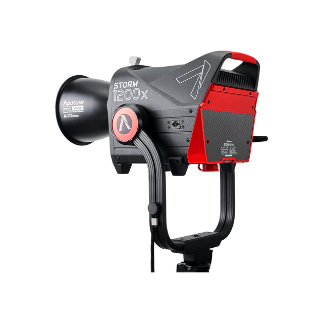 Foco Aputure Storm 1200x